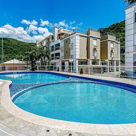 Rvg- Belos Apartamentos Quadra Mar Em Floripa ฟลอเรียนอโปลิส ภายนอก รูปภาพ