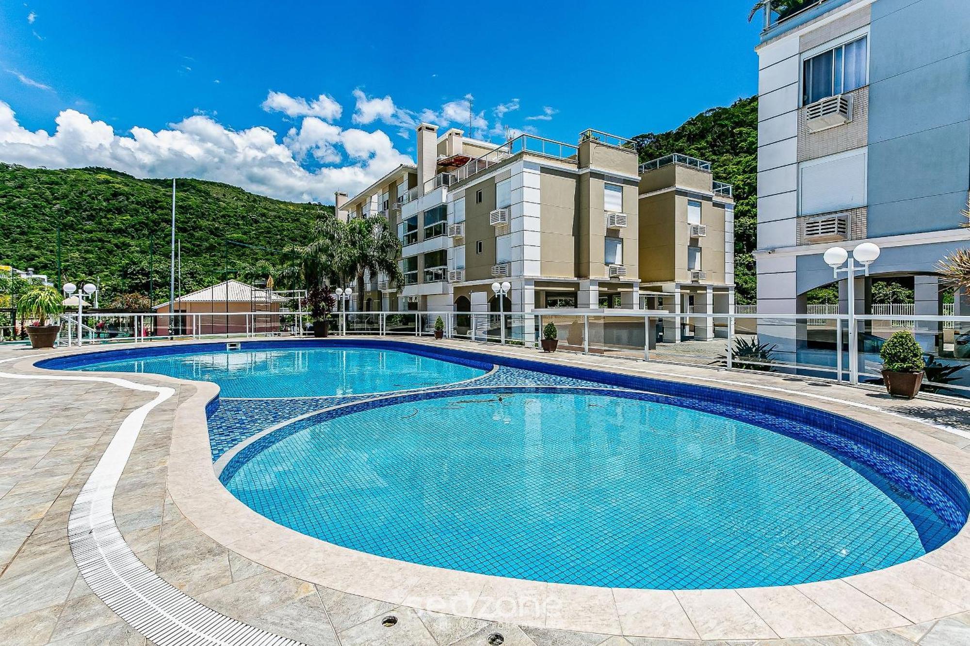 Rvg- Belos Apartamentos Quadra Mar Em Floripa ฟลอเรียนอโปลิส ภายนอก รูปภาพ